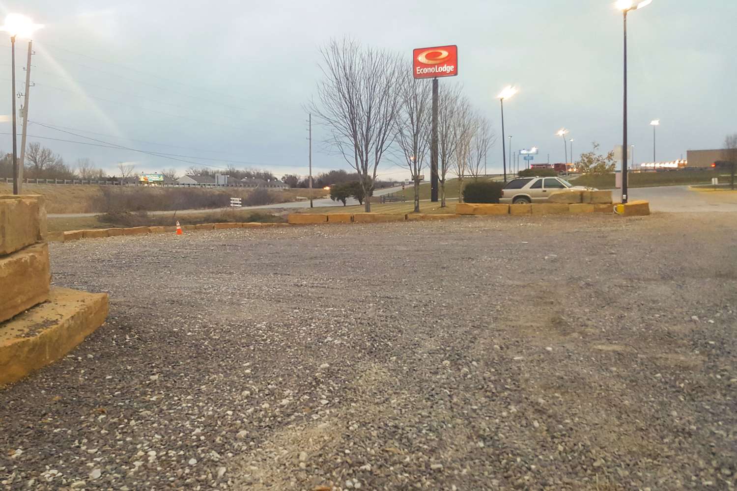 Econo Lodge Oak Grove Blue Springs 13/15