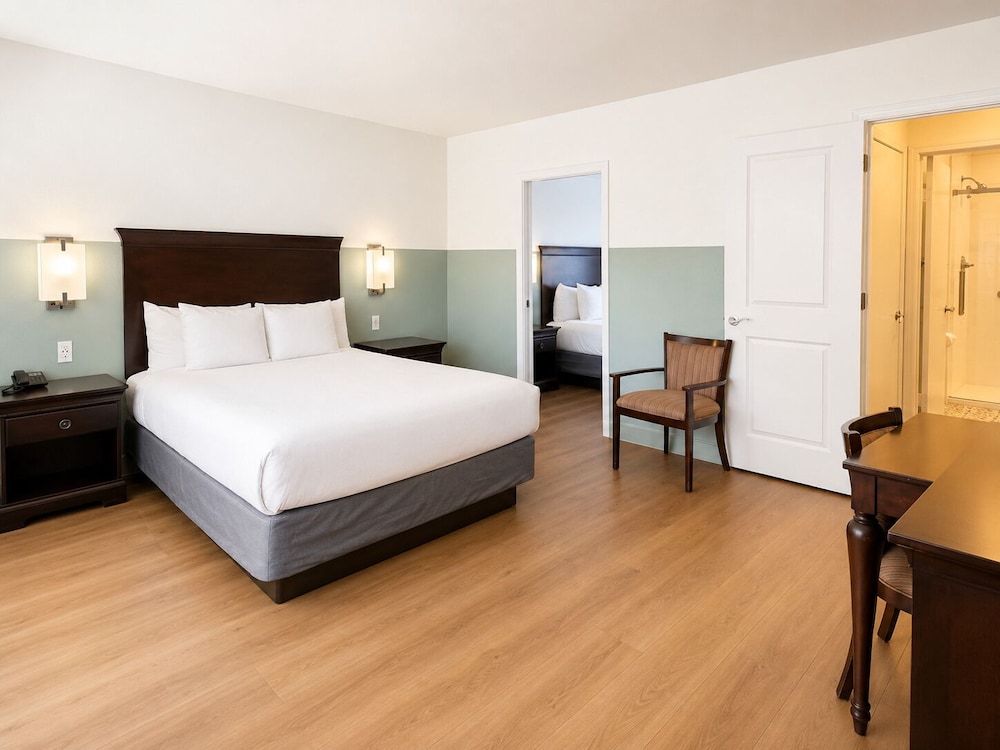 جناح بسريرين كوين بشرفة بغرفة نوم واحدة، Stargazer Inn And Suites 10/10