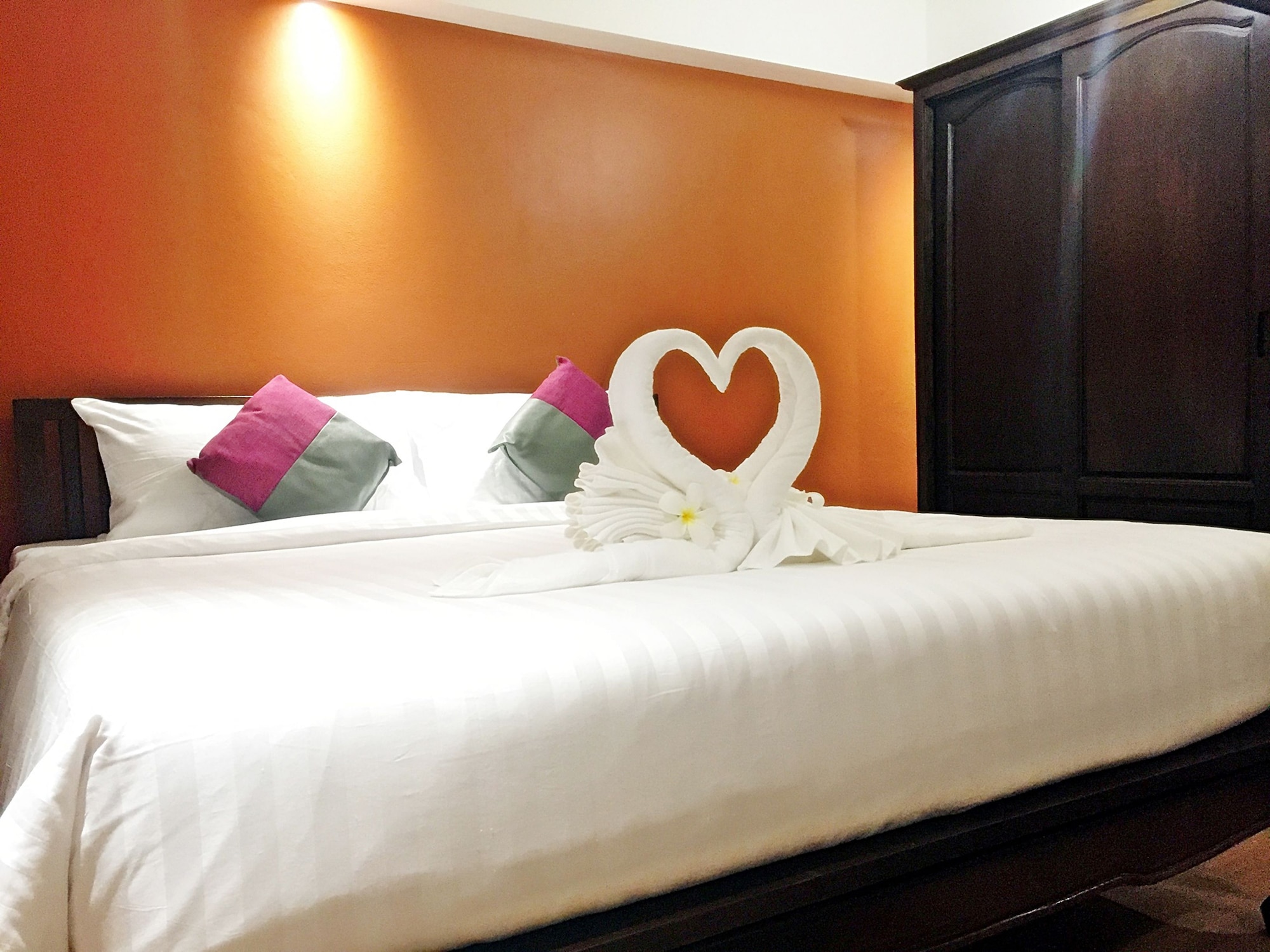 SUITE, 2 DOUBLE BEDS