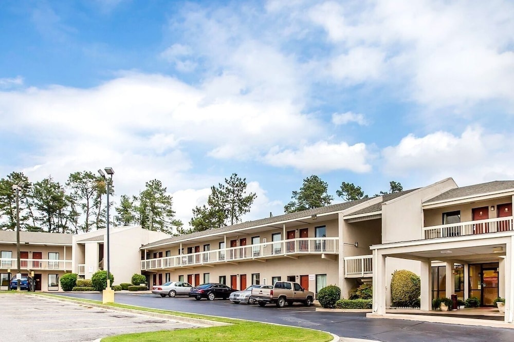 Budgetel Inn and Suites Fort Gordon Augusta 43/50