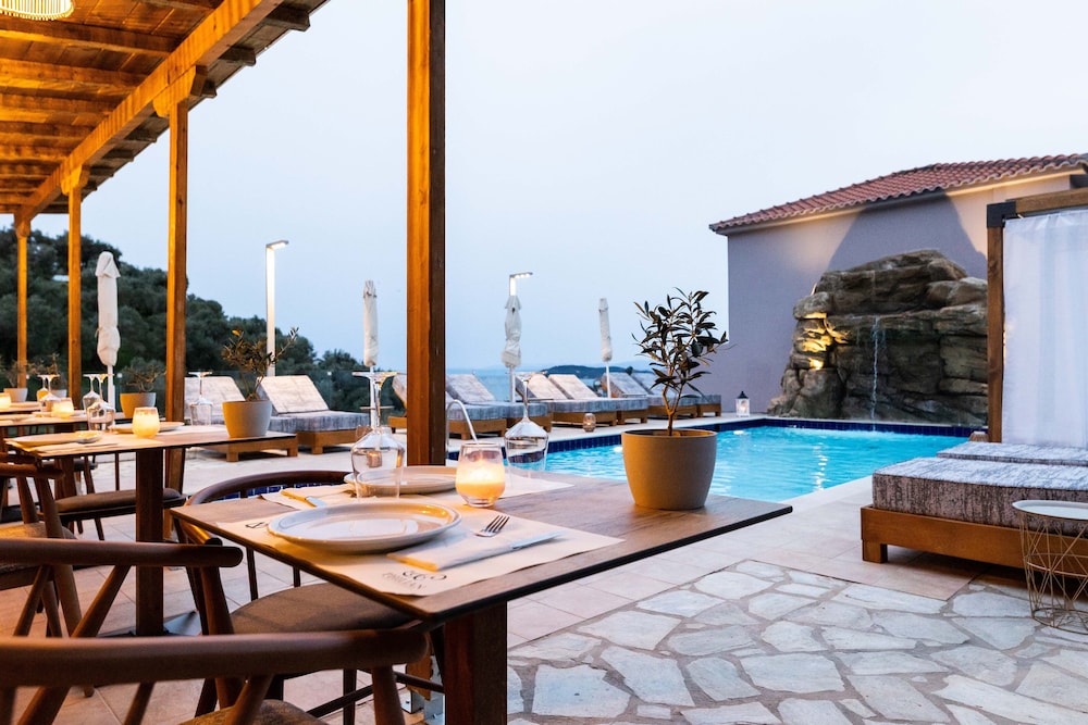 Skiathos Avaton Suites and Villas 44/66