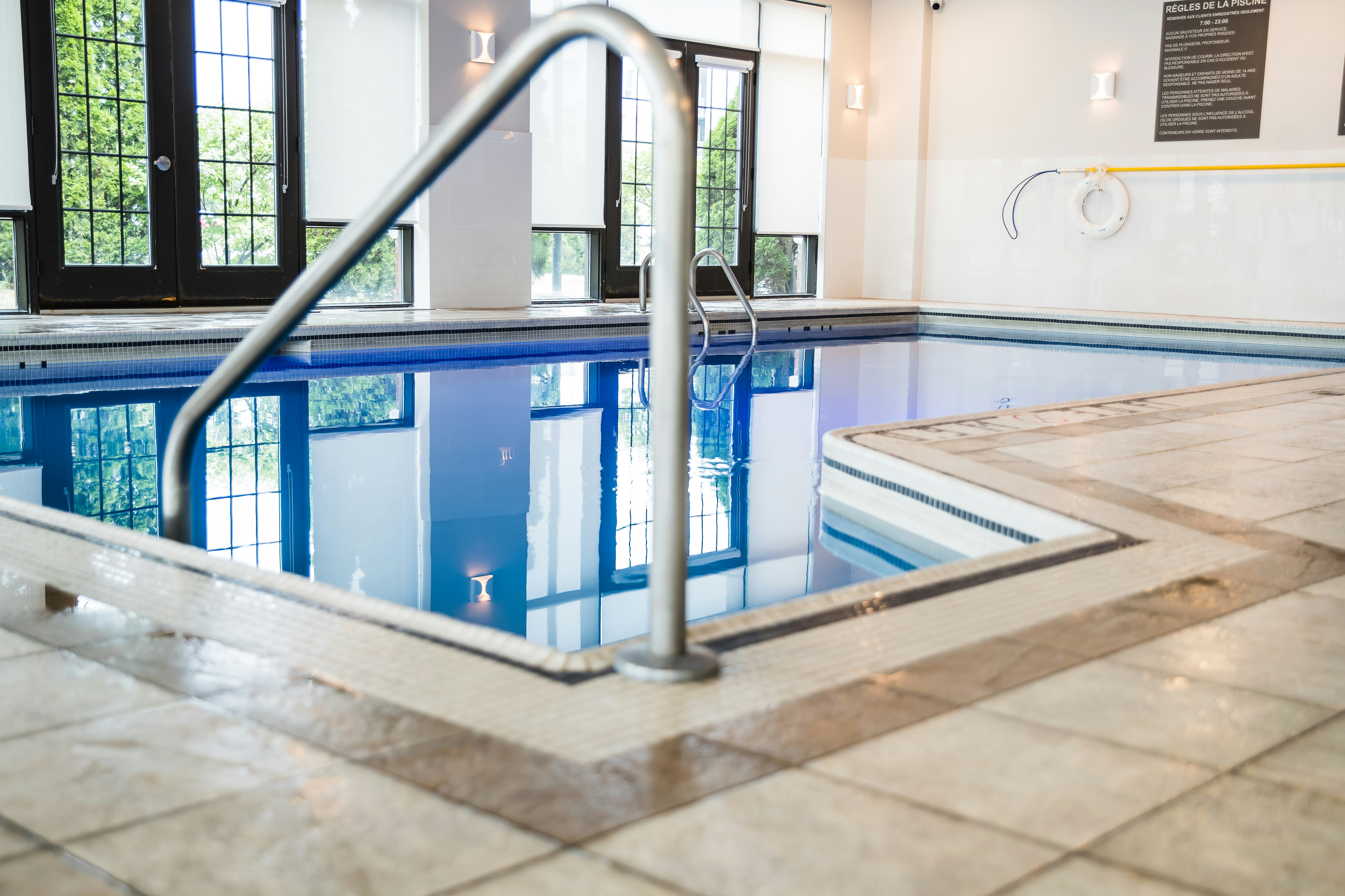Hampton Inn and Suites by Hilton Laval 30/71