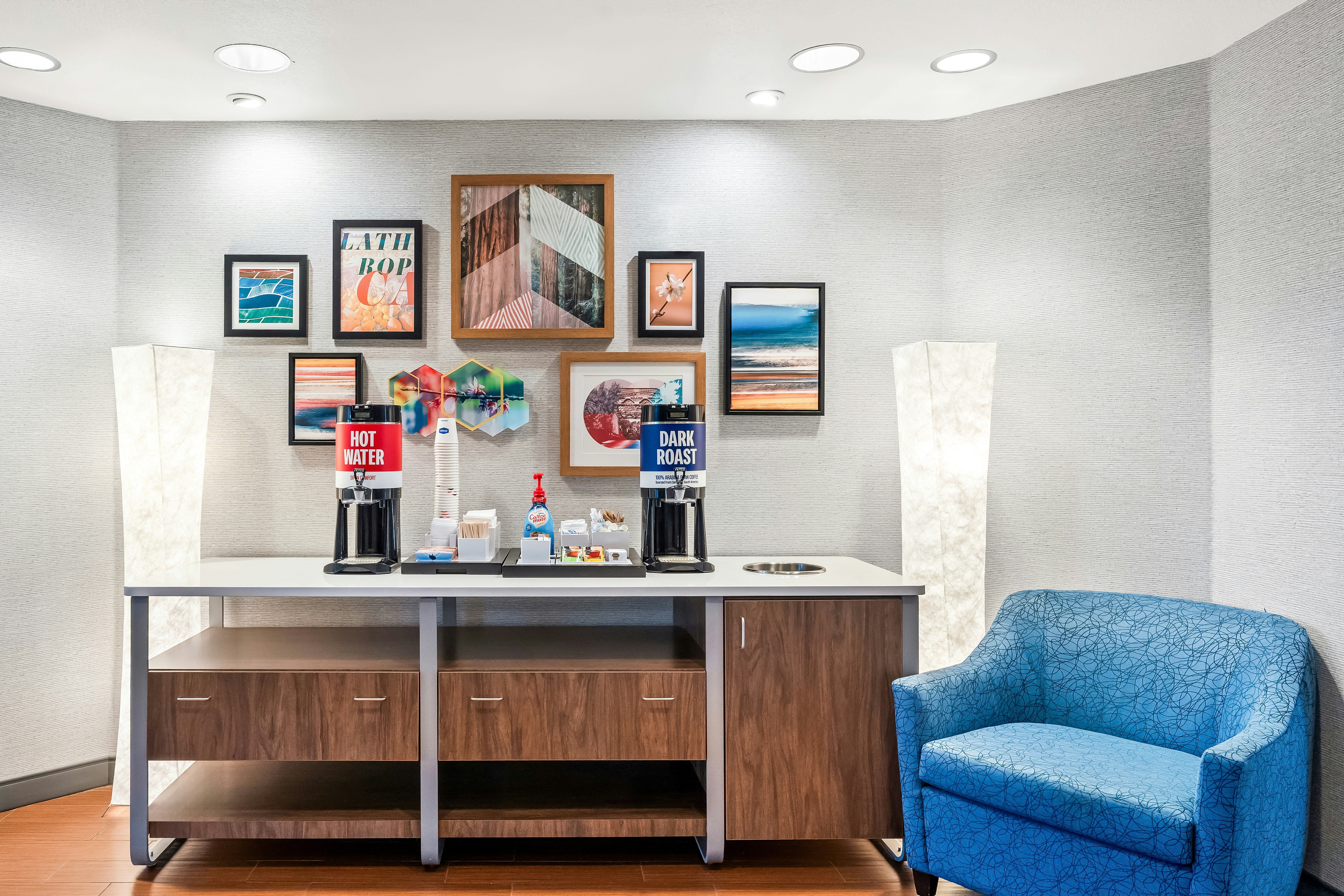Hampton Inn and Suites Lathrop 6/61
