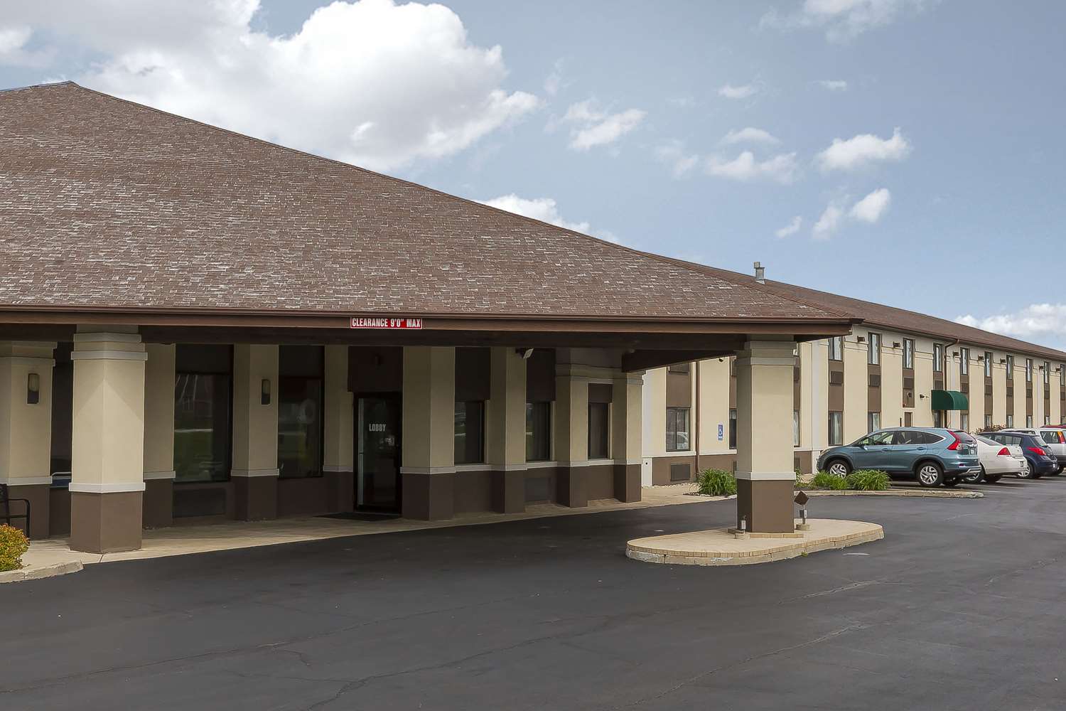Quality Inn Sycamore - DeKalb 42/43