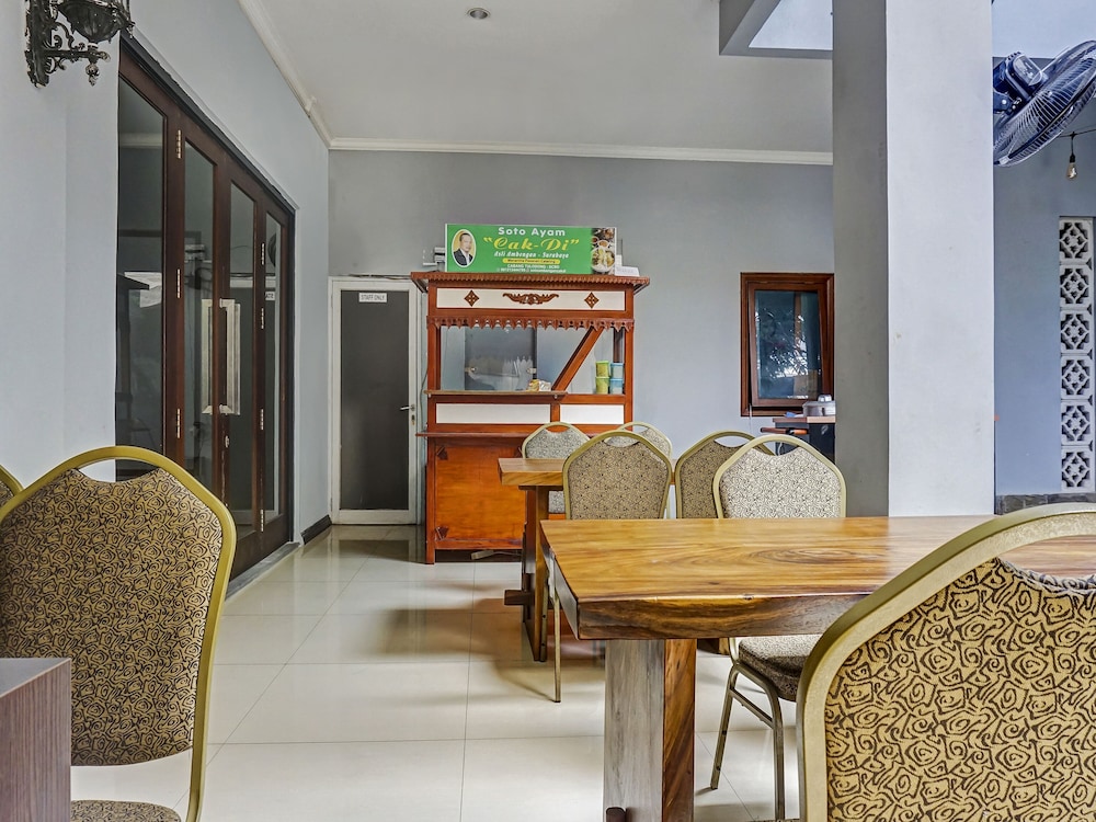 Super OYO Capital O 91140 Ayodya Kebon Jeruk 8/50