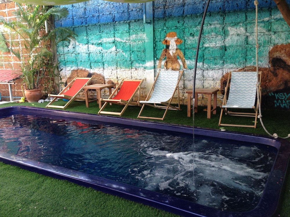 Barefeet Naturist Resort 11/48