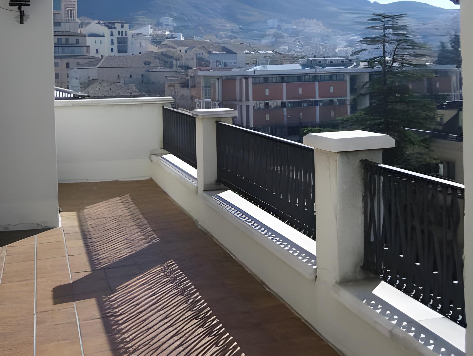 Hostal Canovas 2/16