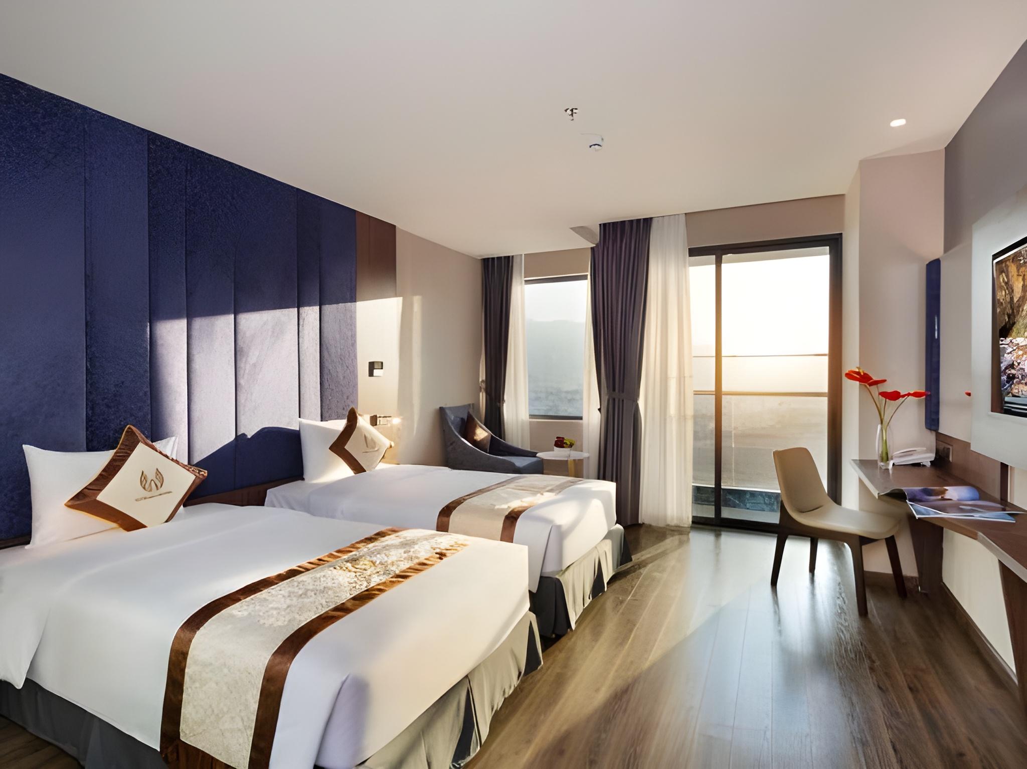 Premier, Deluxe, Twin Beds, City View
