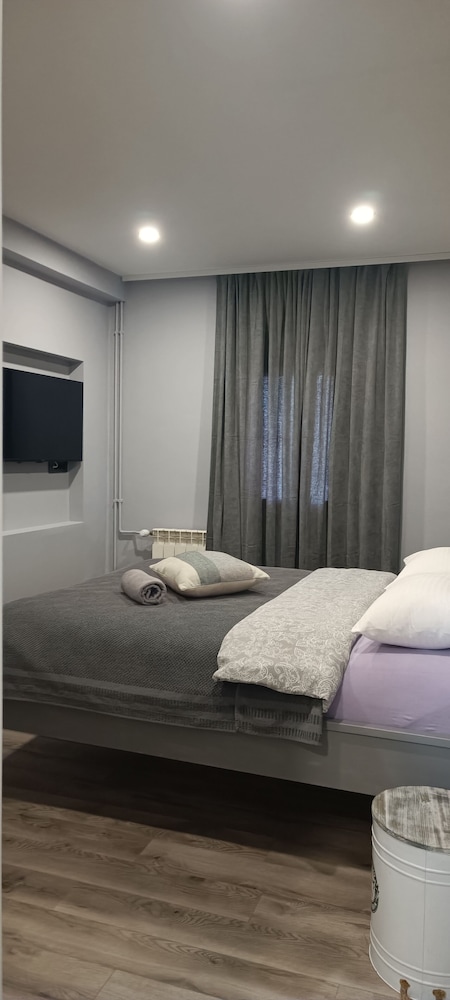 ROOMS MADISON 15/55