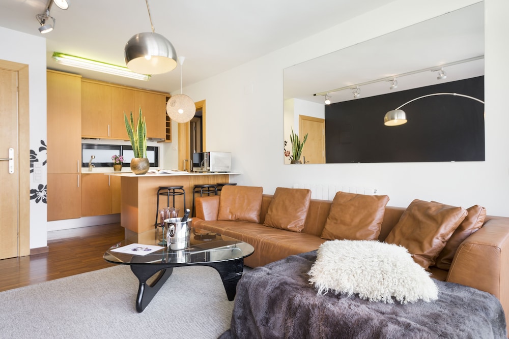 My Space Barcelona Executive Apartments 25/50