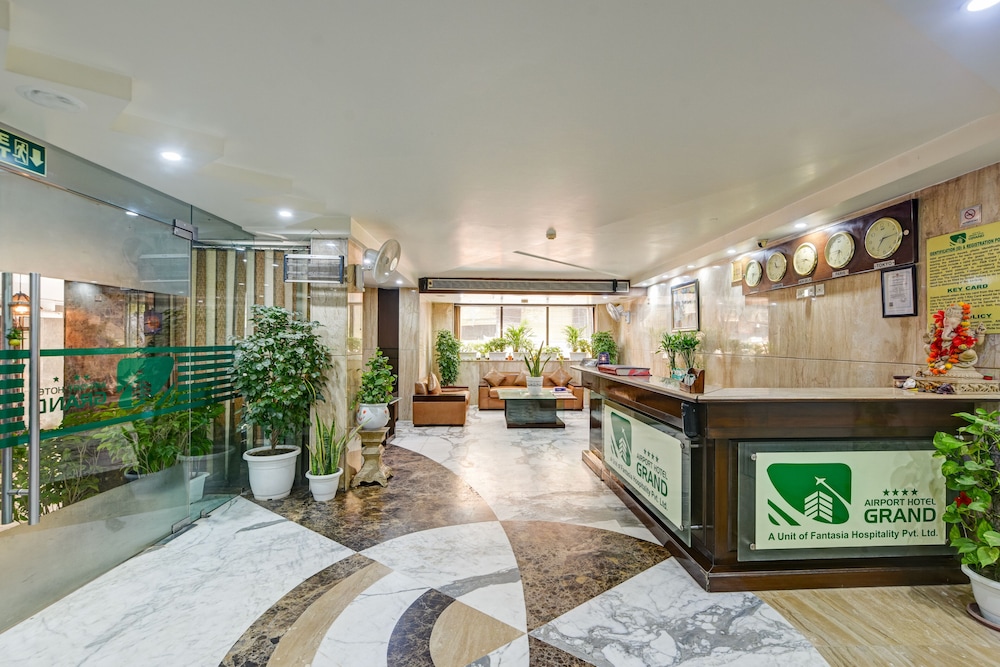 Airport Hotel Grand Delhi 11/52