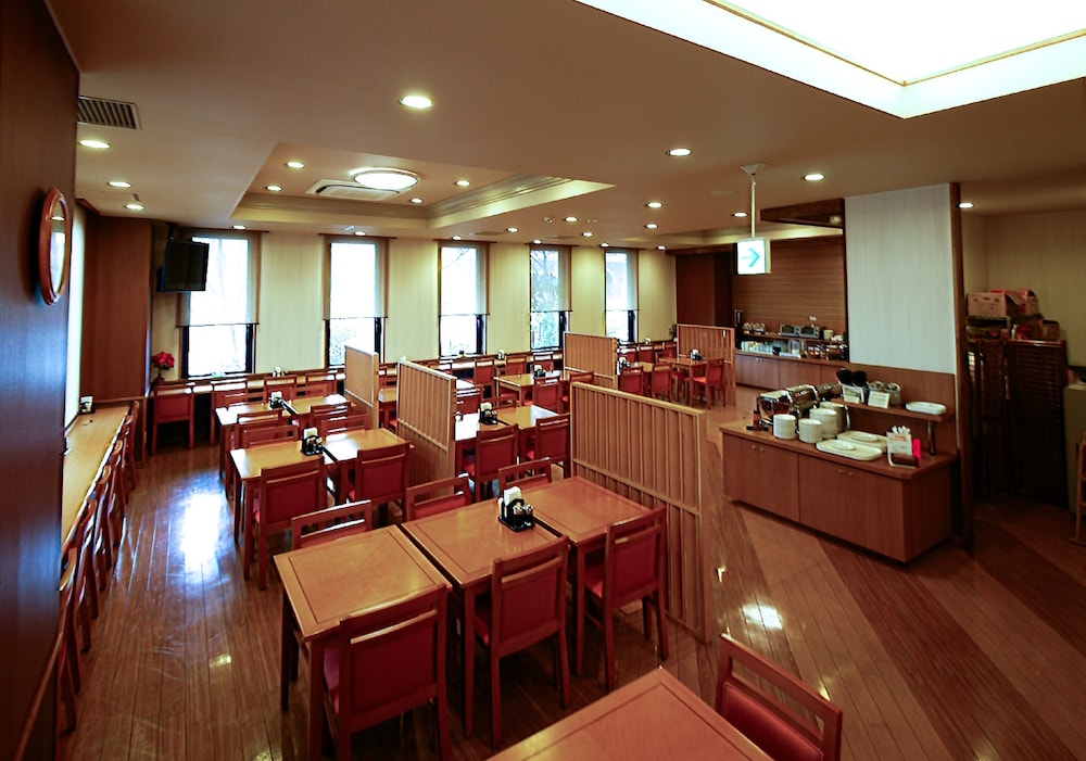 Hotel Route-Inn Tsuruoka Inter 33/42