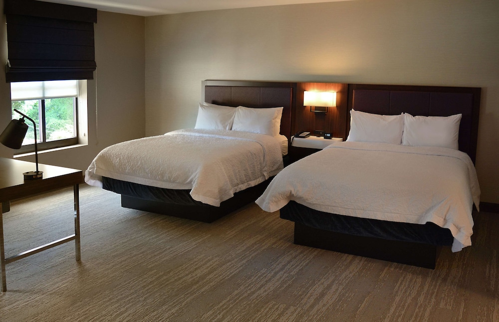 Hampton Inn & Suites Philadelphia/Media 10/47