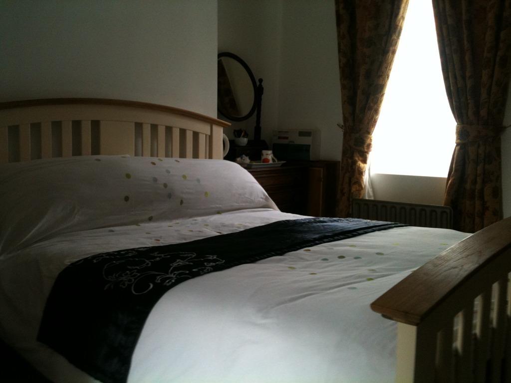 Room, Double Bed