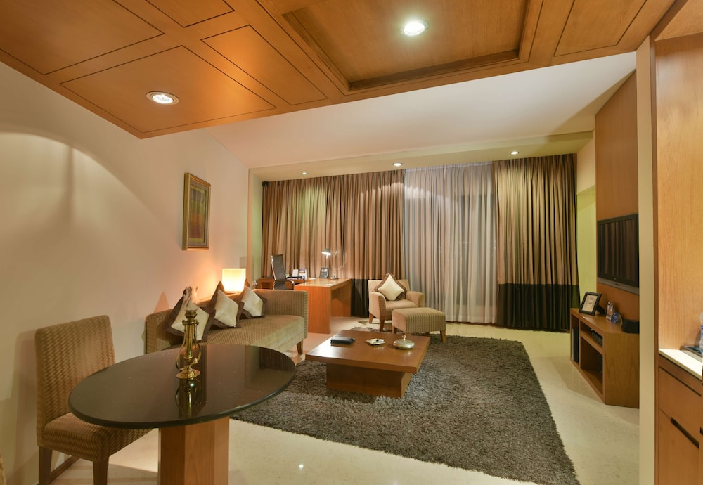 Radisson Blu Dhaka Water Garden 60/83