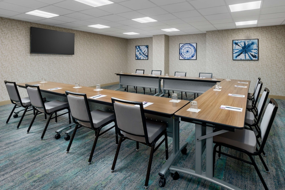 Hyatt Place Orlando / I-Drive / Convention Center 49/56
