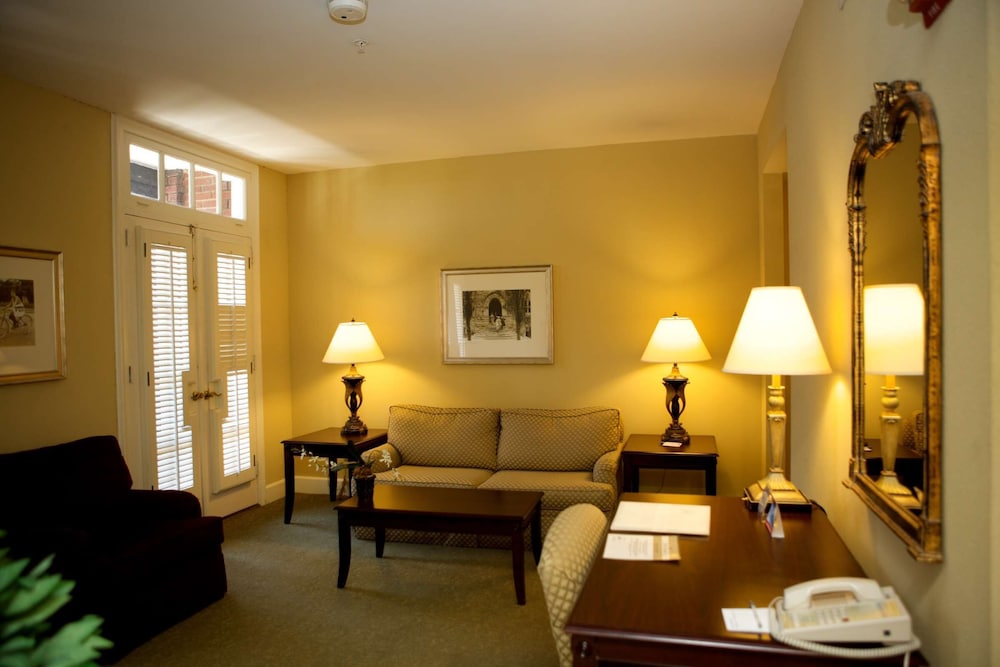Hampton Inn & Suites Birmingham-Downtown-Tutwiler 33/47