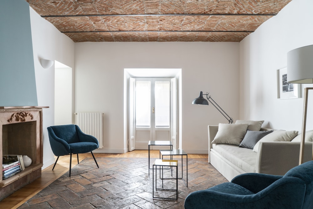 Brera Apartments In San Fermo 35/50