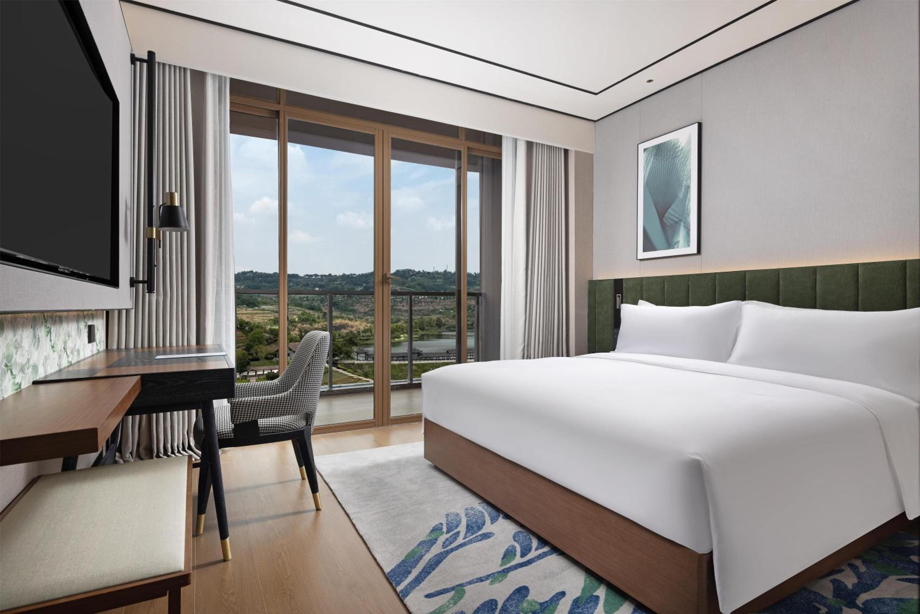 1 Bedroom, Suite, King Bed