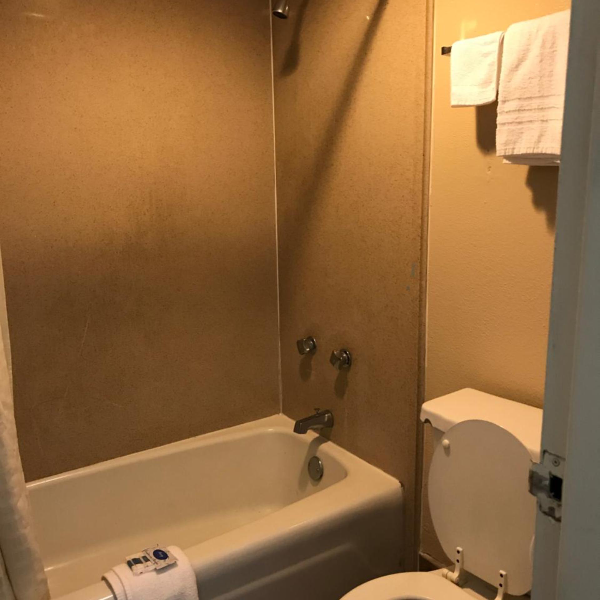 Express Inn 19/21