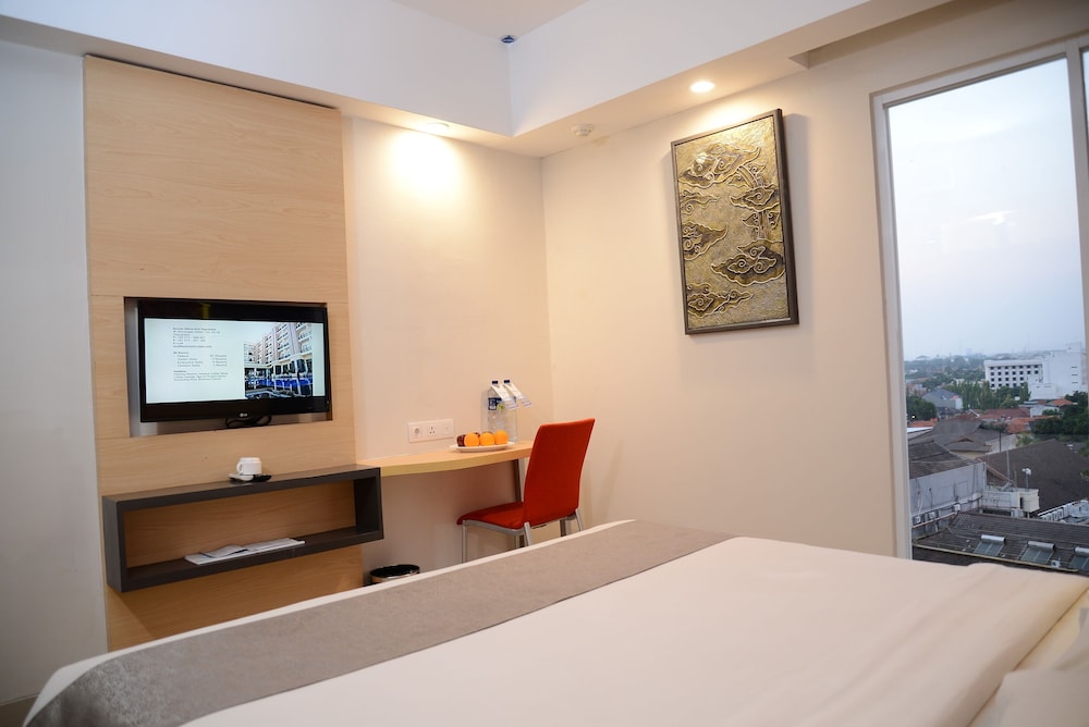 Metland Cirebon by Horison 21/68