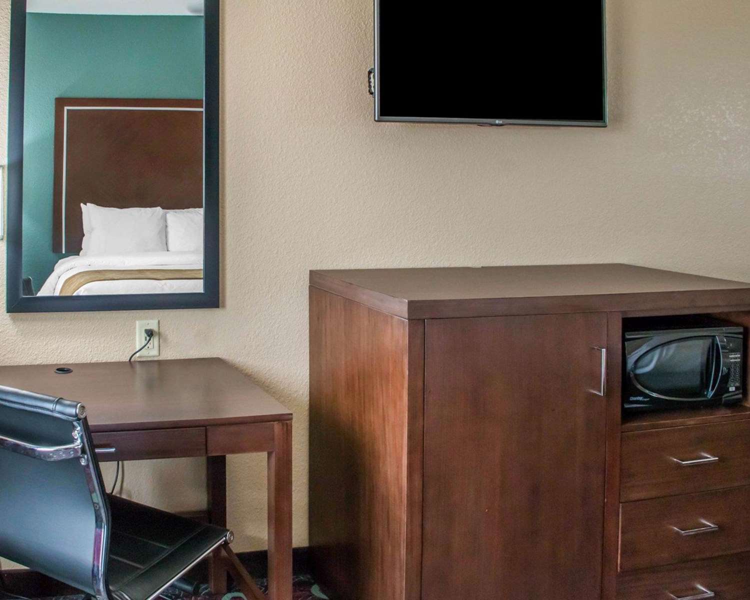 Comfort Inn and Suites San Marcos 37/47