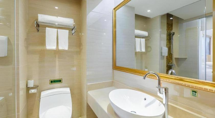 Vienna Hotel Gongcheng Tianjie 60/61