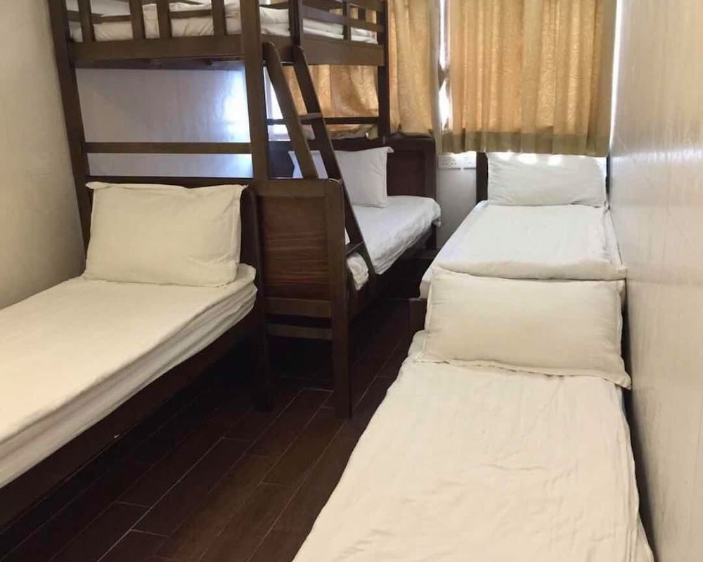 Lam Shan Hotel 13/17