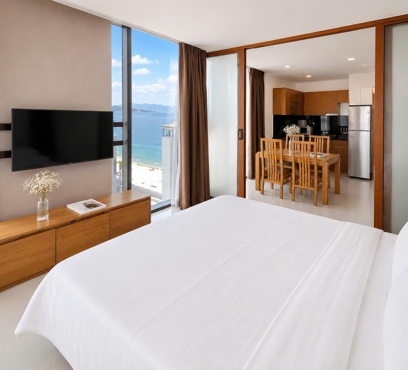 2 Bedrooms, Beach, Suite