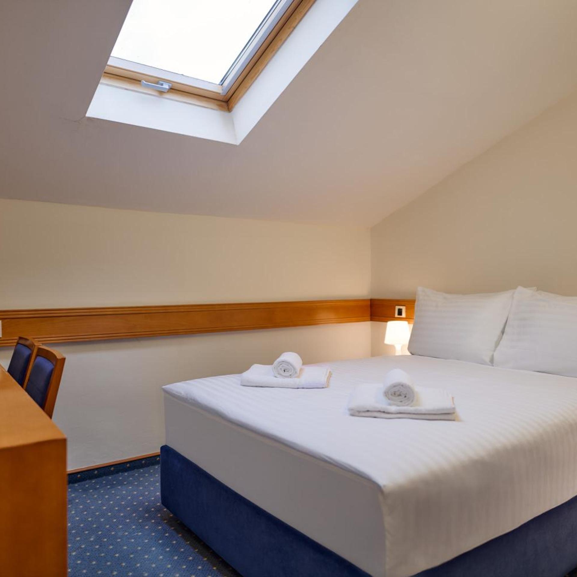 Economy, Double Bed, Attic
