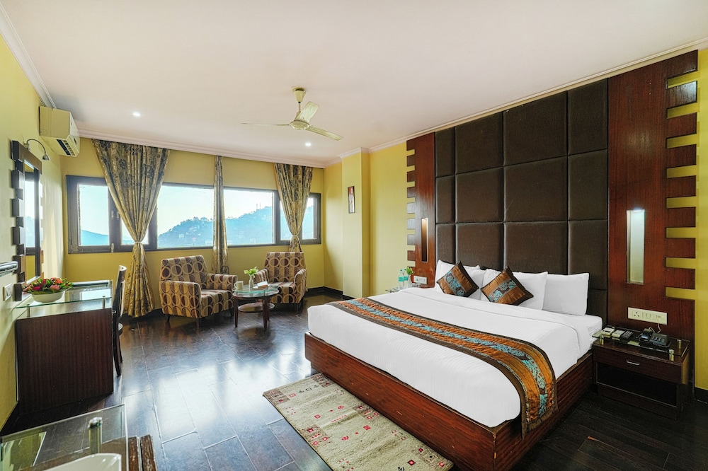 Hotel Ck International 16/50