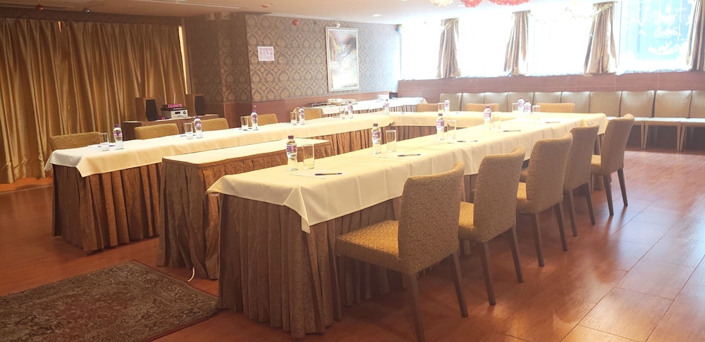 Ramada by Wyndham Hong Kong Grand 57/61