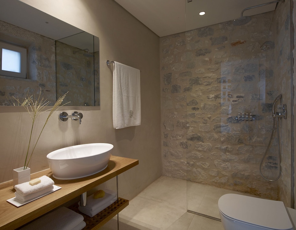 Aria Estate Suites And Spa 76/76