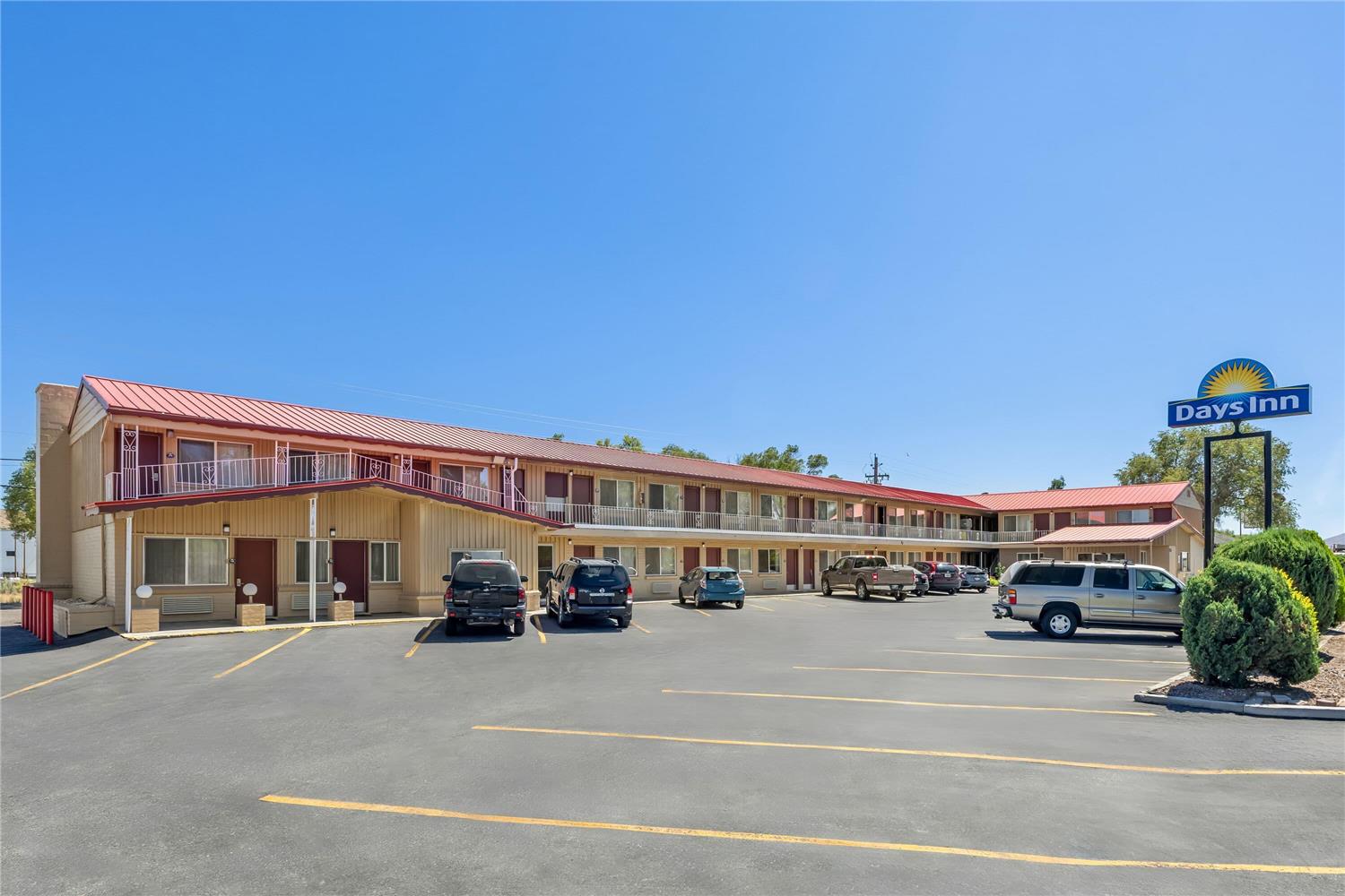Days Inn by Wyndham Elko 7/7