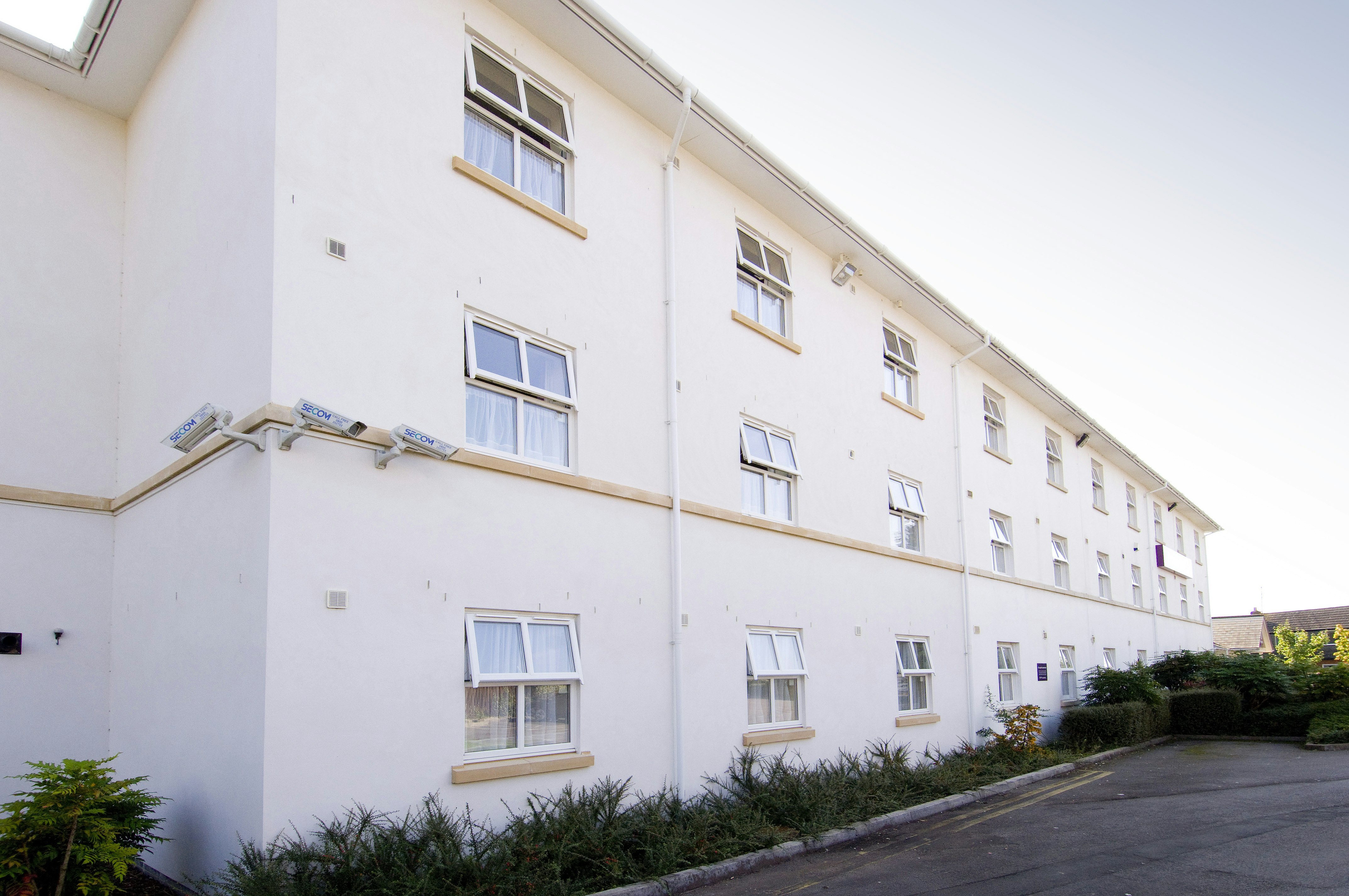 Premier Inn Cheltenham Central (West/A40) 7/24