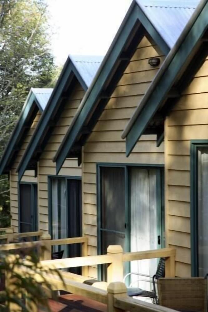 Heritage Trail Lodge 5/50