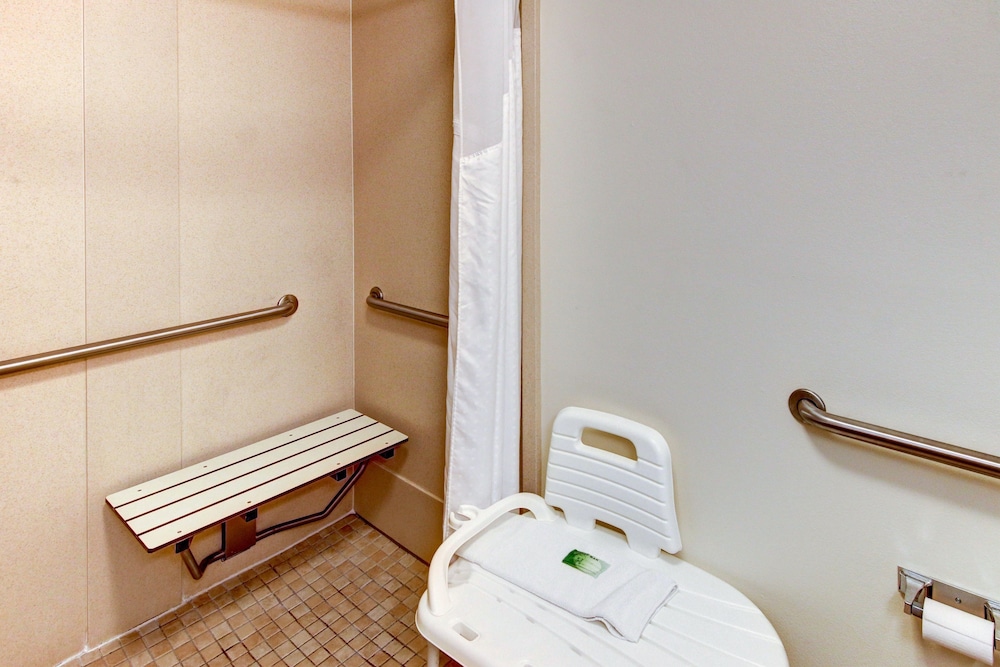 Holiday Inn Express Hotel Suites San Angelo 28/58