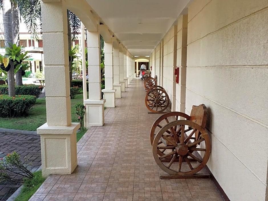 Dotties Place Hotel And Restaurant 6/18