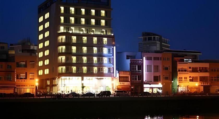 Ocean Hotel 1/39