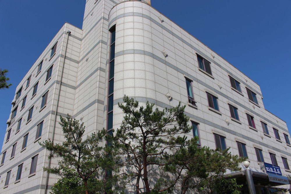 HOTEL PARKWOOD INCHEON AIRPORT 60/70