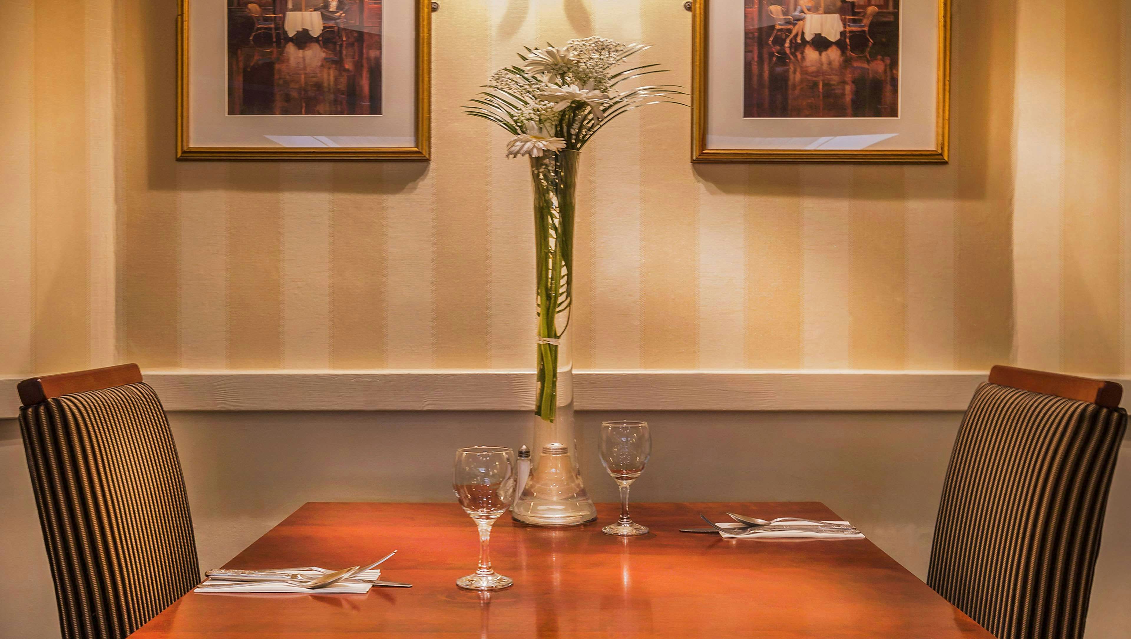 ARDBOYNE HOTEL 28/38