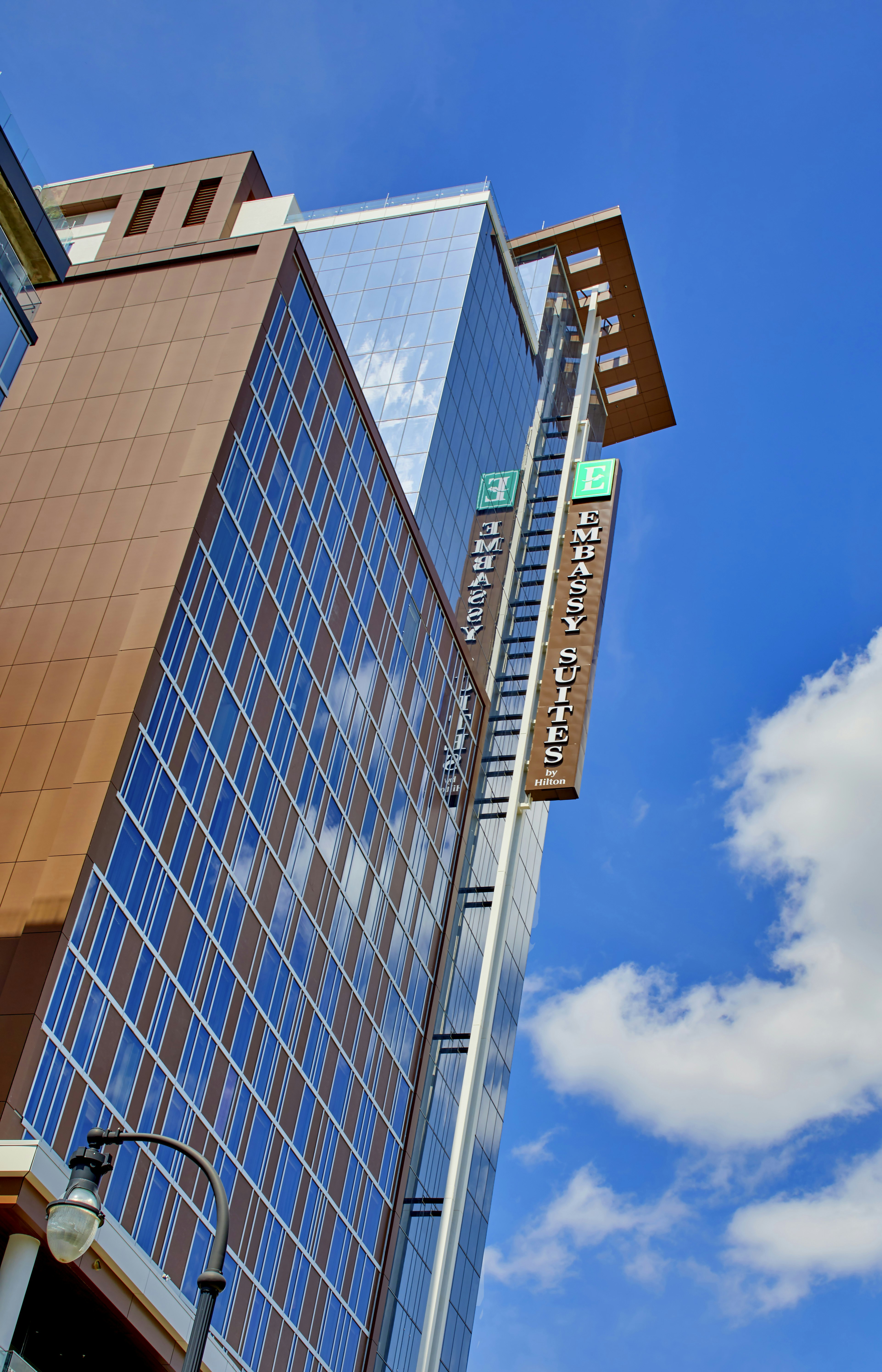 Embassy Suites by Hilton Nashville Downtown Convention Center 2/42