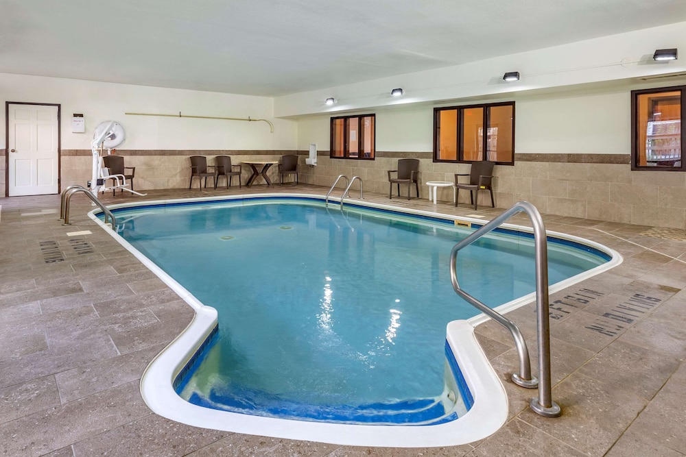 Comfort Inn Wings Stadium 2/29