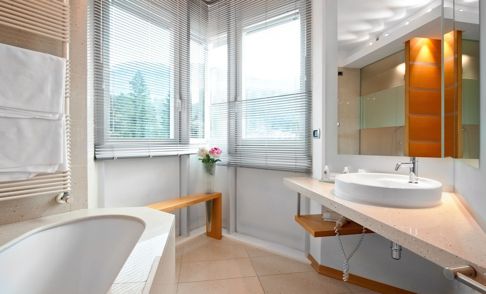 GRAND HOTEL TERME DI COMANO 9/56