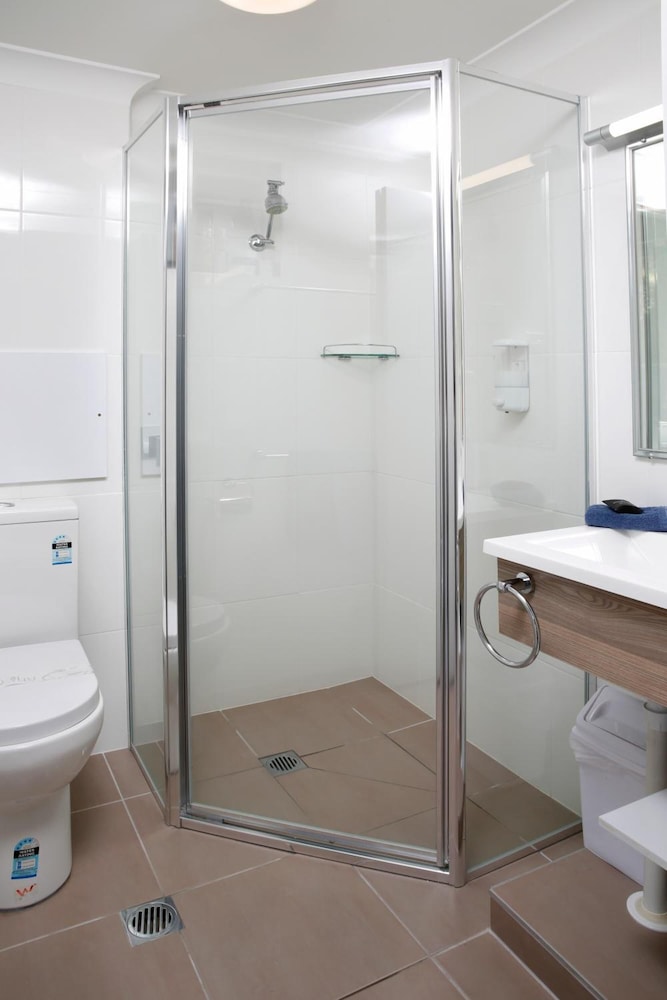 غرفة قياسية بسرير كينج، ASTON MOTEL YAMBA 4/8
