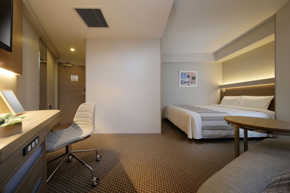 Keio Presso Inn Otemachi 56/66
