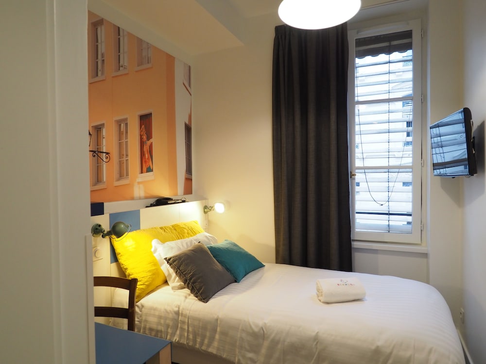 HOTEL DU SIMPLON 24/50
