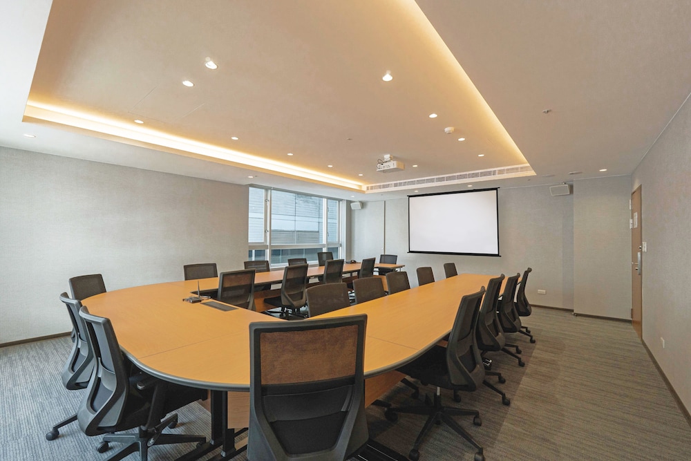 Home Hotel Xin Yi Branch 57/65