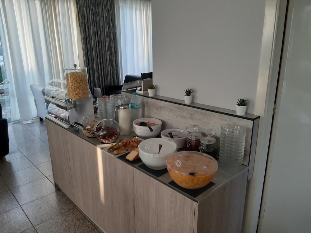 Paritsa Hotel photo3