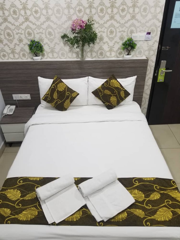D'metro Hotel 27/61